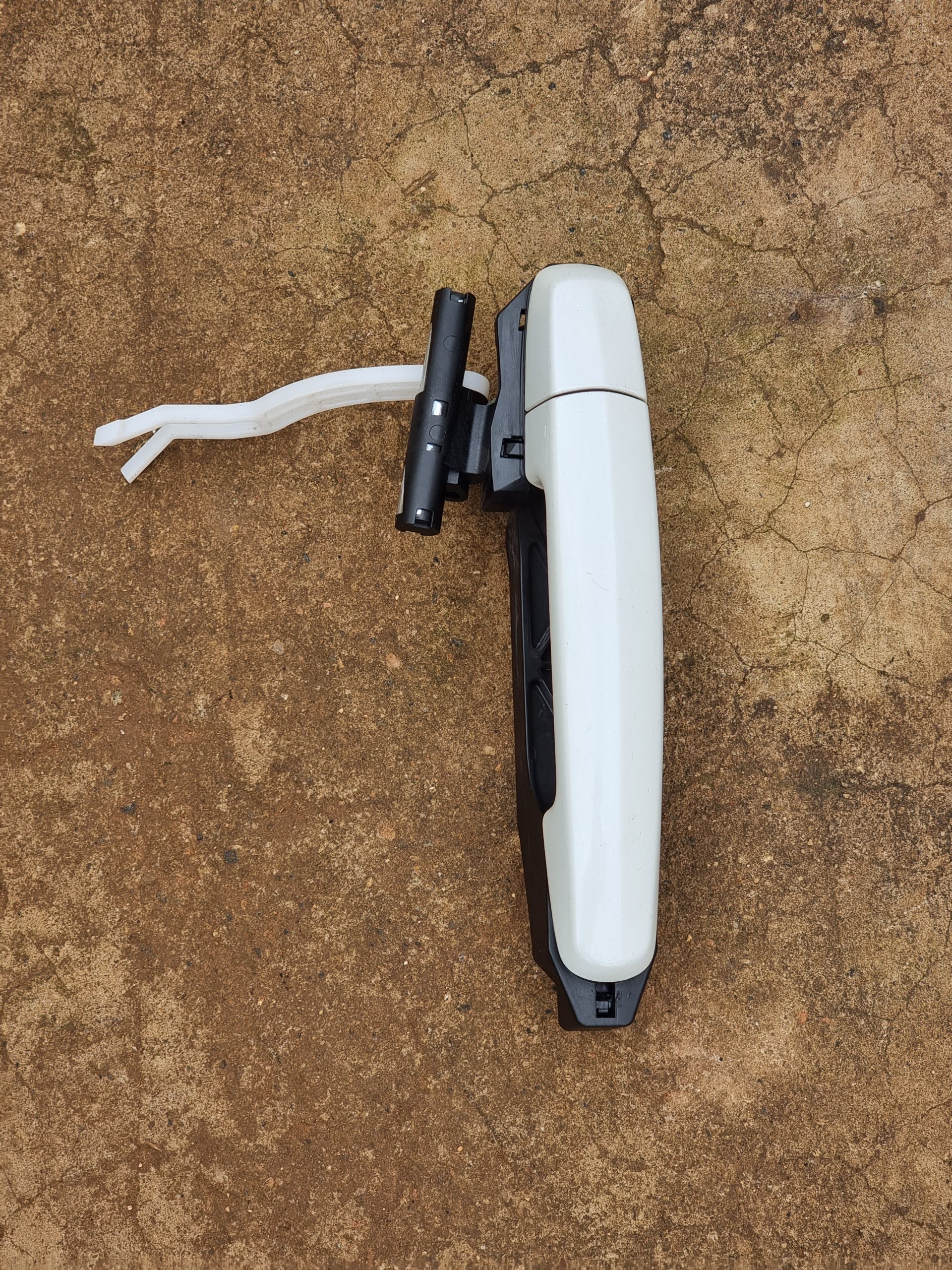 thumbnail image 2 of Inner Door Handle Set For Suzuki Vitara 1989-1998 - Front/Rear, Left/Right, Black 2 of 4